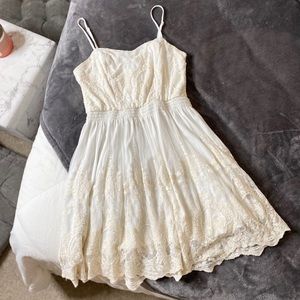 Cream/white dress